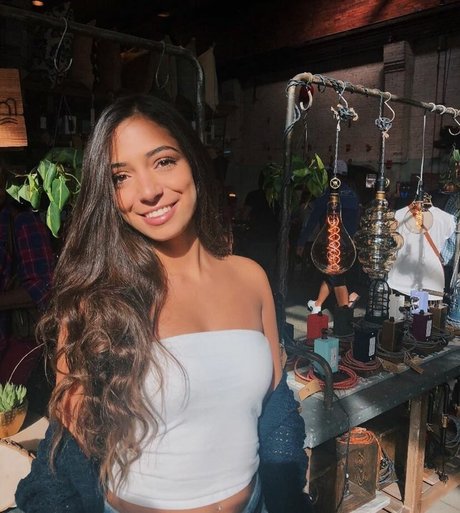 Sofia Severino model pornographic gallery