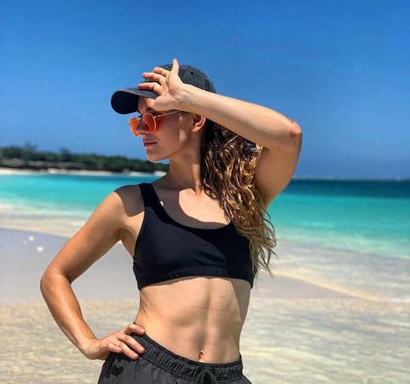 Kaila Petrosino naked actress images