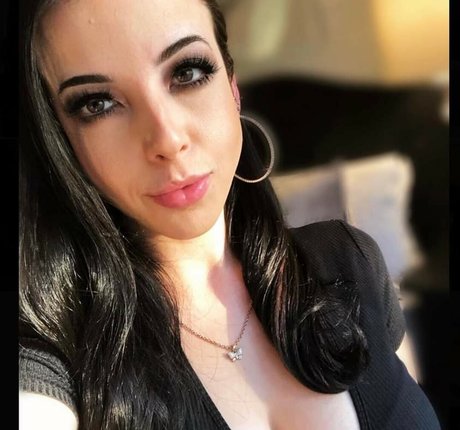 Megluv59 nude model picture