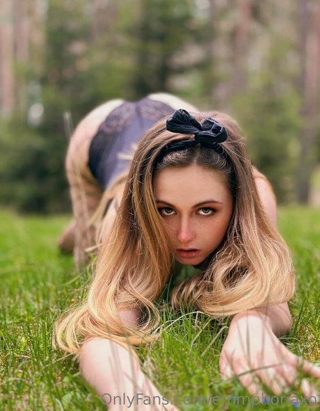 emmphoriaxo model best images