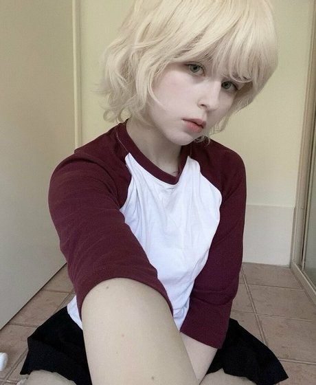 Spritesukie pretty model pic