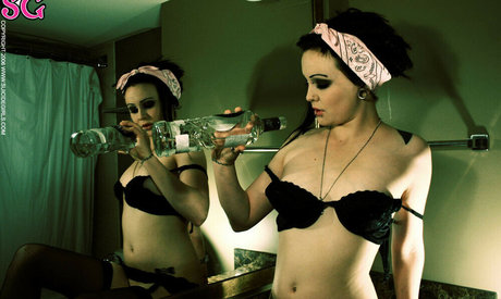 Elle Stranger pornographic model image