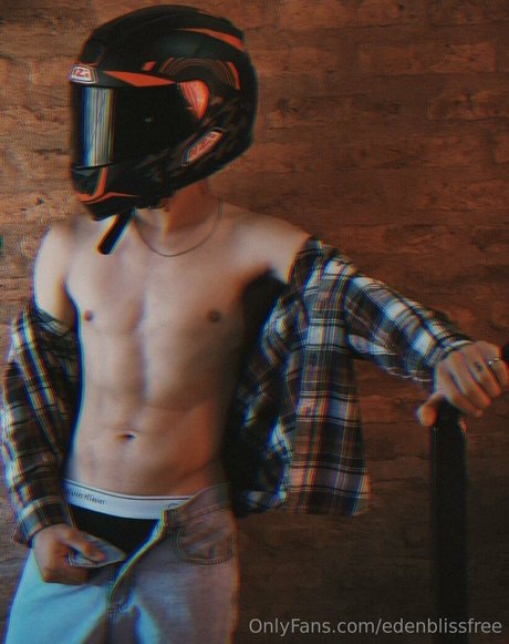 edenblissfree nude pornstar picture