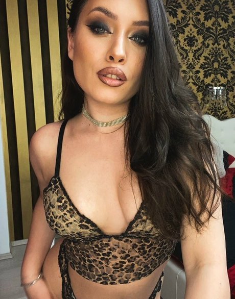 claudiroxa pornstar pic