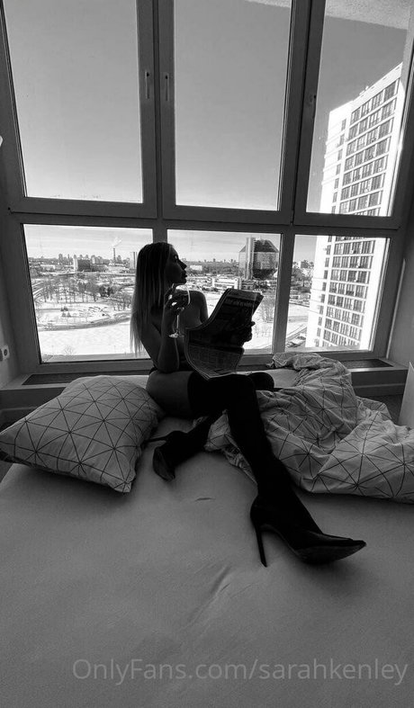 sarahkenley exclusive actress photos