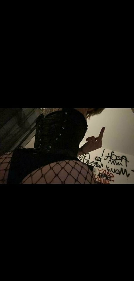 bloodielex pornographic model img