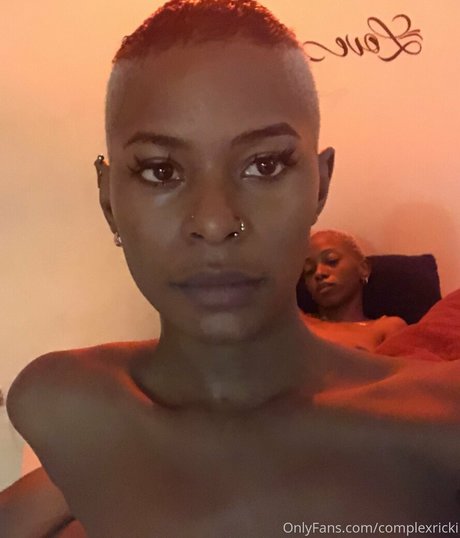 complexricki star nude image