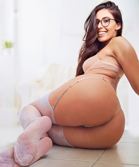 Eva Lenso star naked image