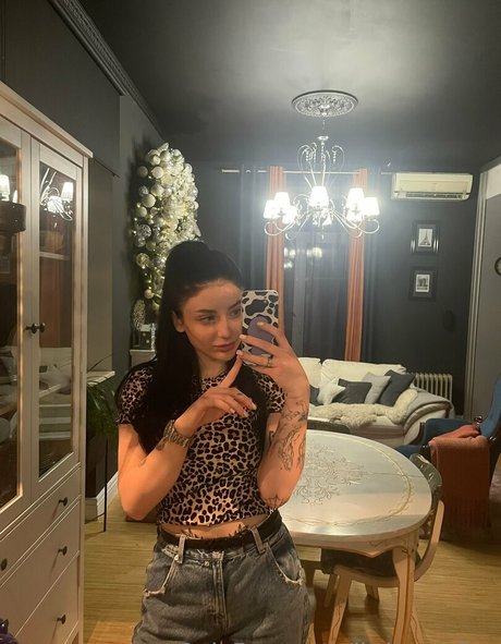 little mollyy pornstar nice pic