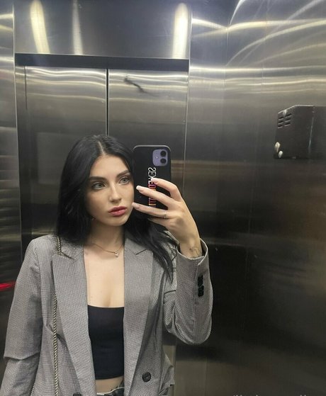 little mollyy perfect pornstar pics