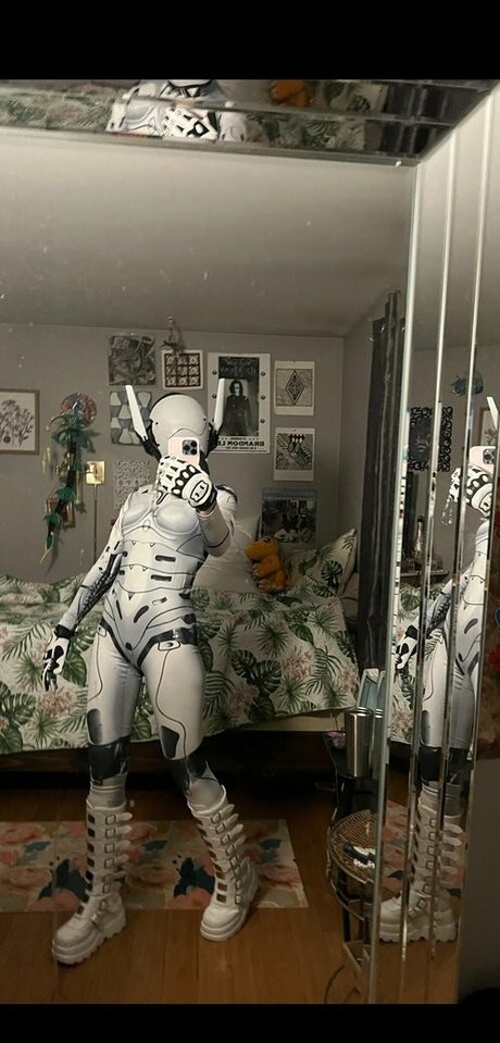 kittyisafk thumbnail