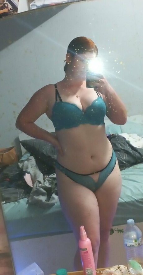 genevieve ellis model top photos