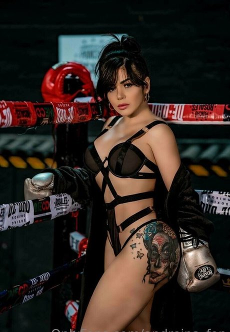 Andreina Fonseca star sexy pictures
