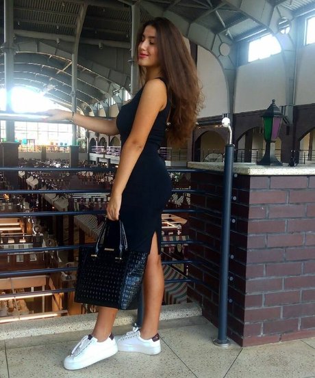 Valeriia Simavonian star perfect gallery