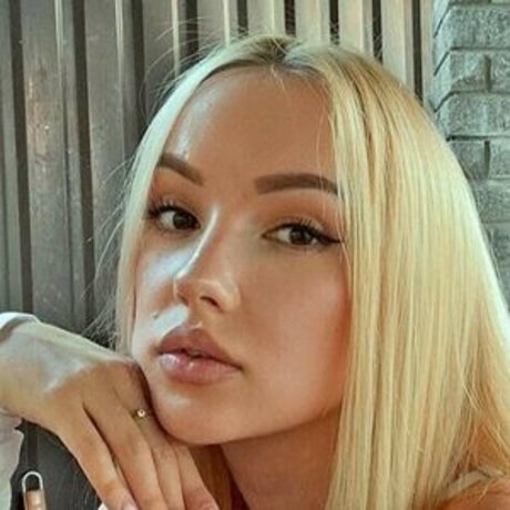 kriss0leoo high quality model photos