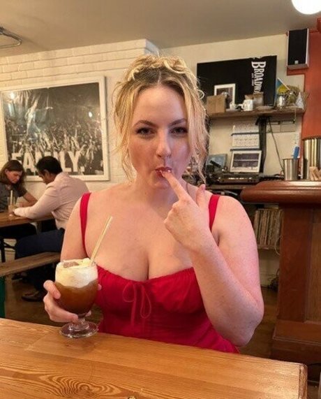 _madisontayt star erotic pic