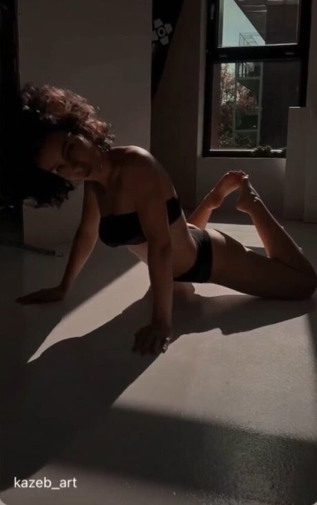 curlywiktoria star nudes photos