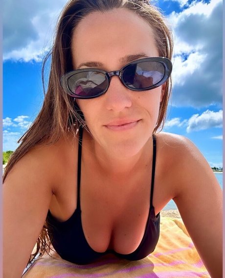 Sammy Walsh adult model gallery