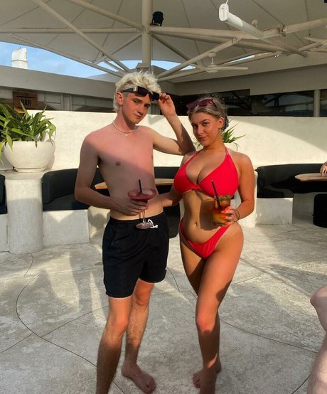 Becca M nudes model photo