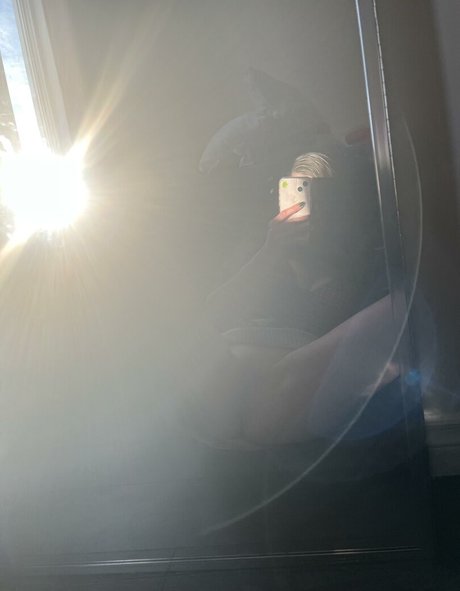 thenaughtykim naked pornstar pic