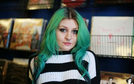 Chalkmoon model pornographic pictures