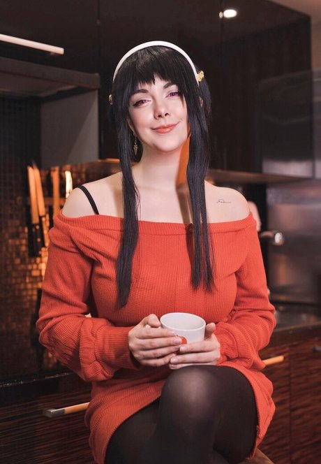 awesomi model nude images