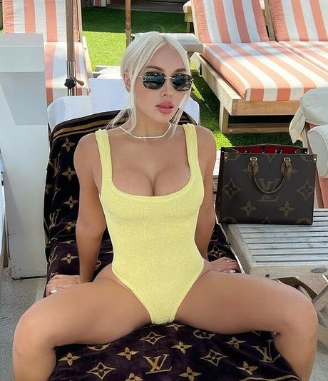 Daniella Chavez adult star gallery