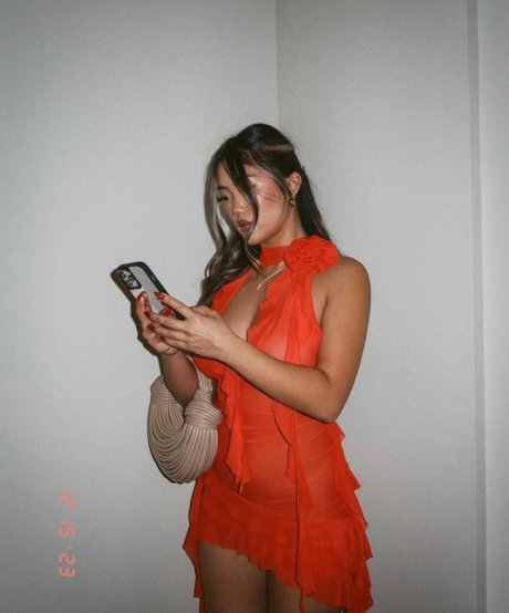 Ashleigh Thao adult model picture