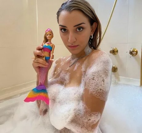 Lillseda star naked archive
