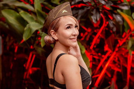 Asuka Muller star hot img