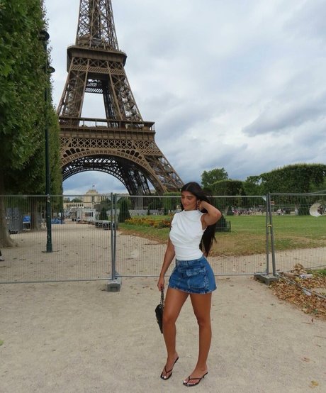 Victoria Missvictxria nude model archive