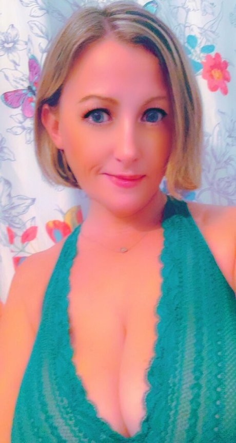 free asian onlyfans nudes images