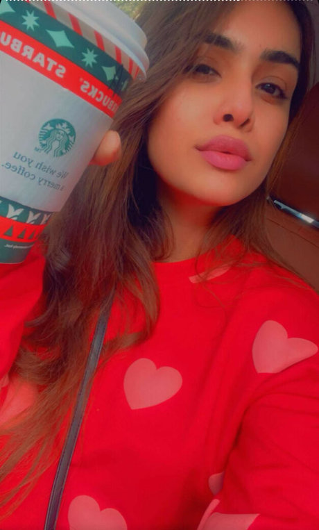 Nehhaa Malik free actress pics