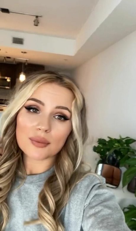 Fcknpeach naked pornstar galleries