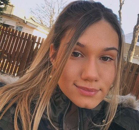 Sierra Bate porn actress images