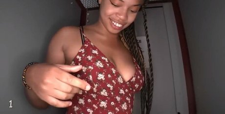 Gloryhole Swallow exclusive pornstar image