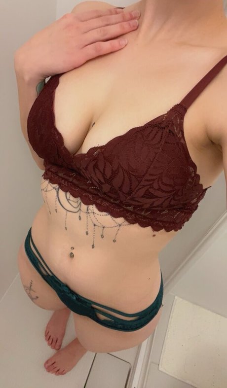 Littlesin16 model adult pics