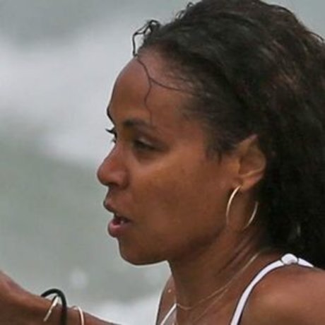 Jada Pinkett Smith model art gallery