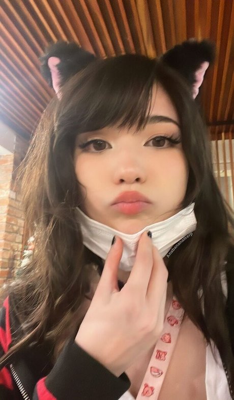 Emiru art actress photo