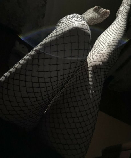 Vwemor exclusive model images