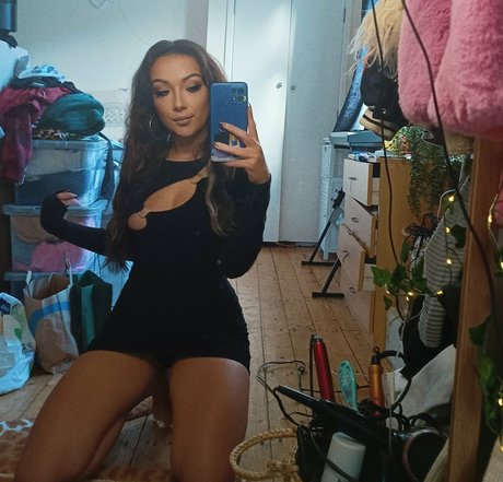 Emilynomates pornstar exclusive pic