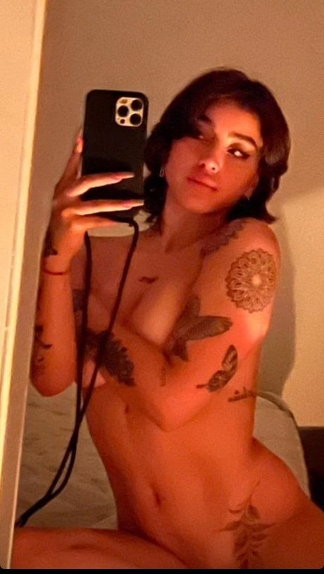 La Chilena perfect pornstar pic