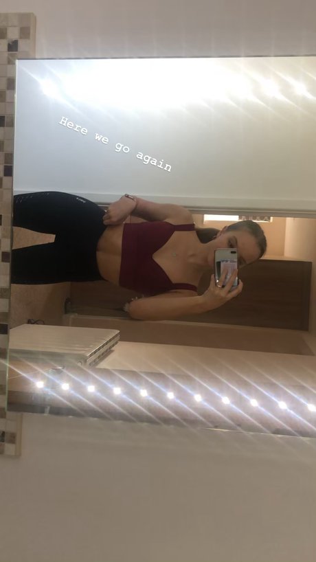 Bethany Lily star erotic image