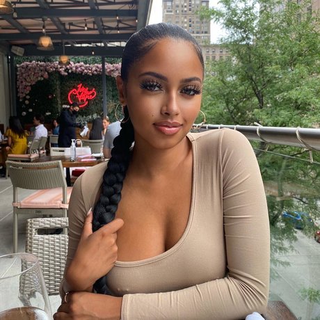 Jonica Keating pretty actress pictures