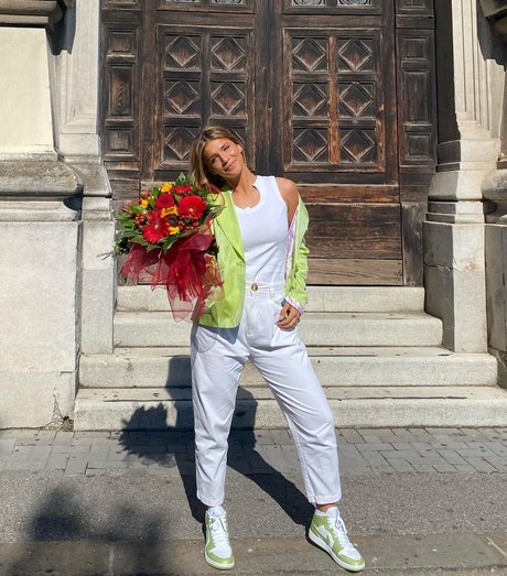 Alice De Bortoli_ star sex images