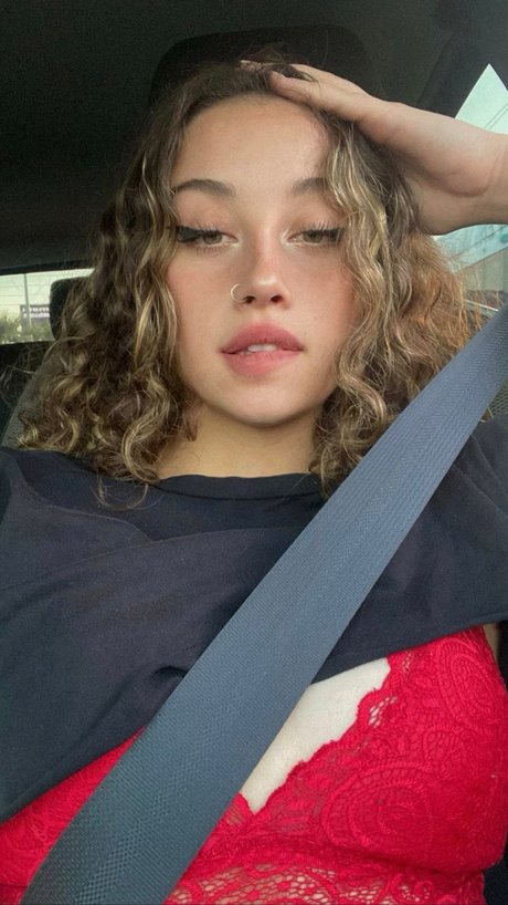 Aleynakutluay nice pornstar images