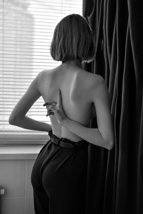 Sophia Boger model art photo