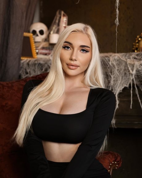 Brooke Michelle star art photo