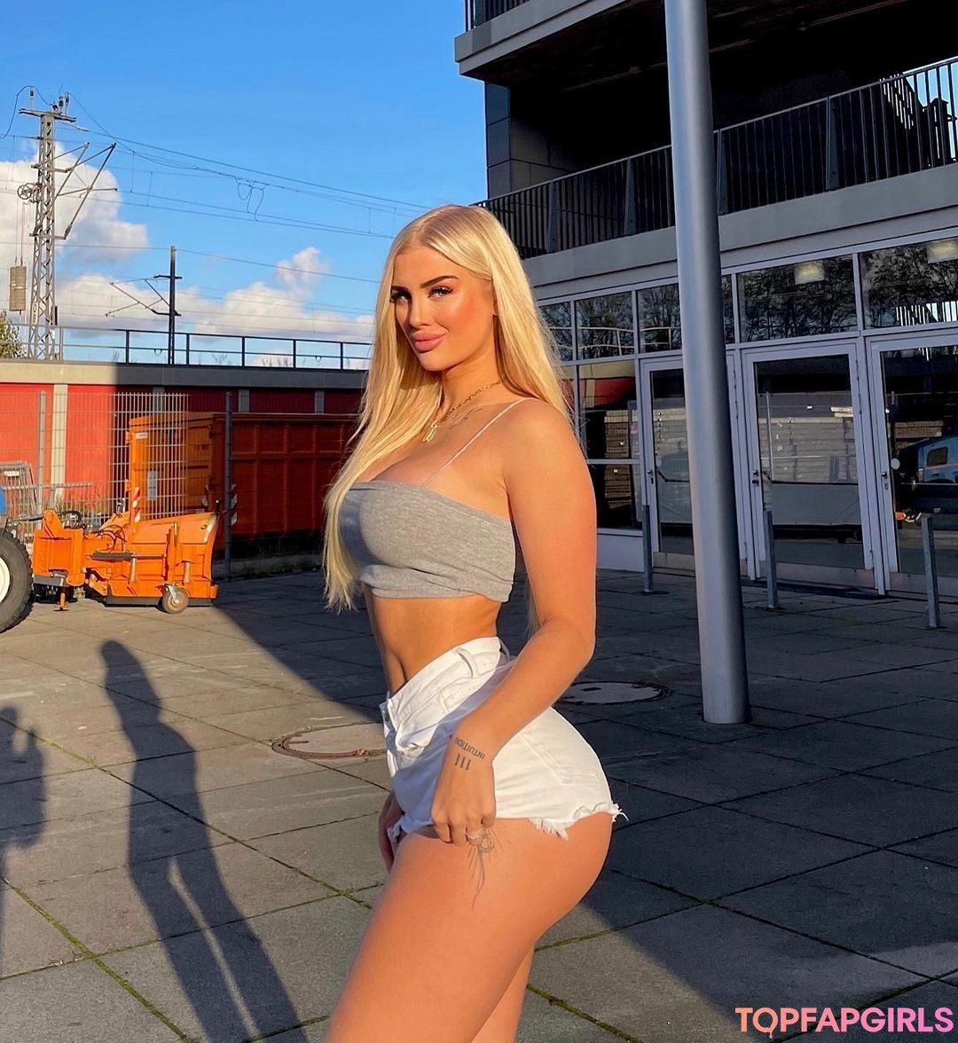 Edda Elisa model sex pic