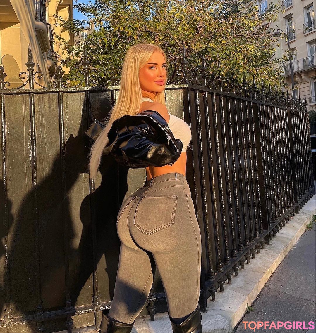 mega boobs onlyfans nude photos